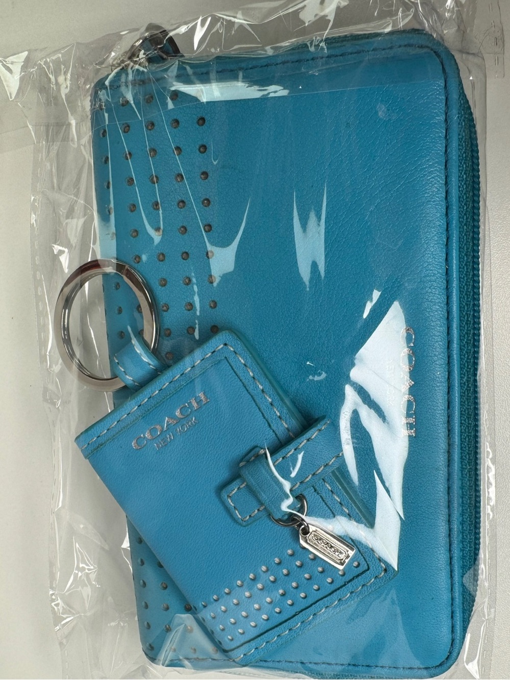 Coach Robins Egg Blue Y2K Vintage Perforated Wallet And Picture Frame Keychain - Picture 14 of 15